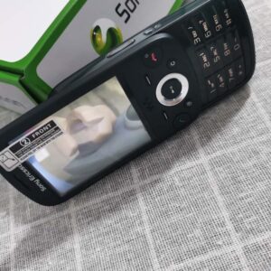 Sony Ericsson W20i / W20 Black GSM Mobile Slide Phone -Unlocked Bundle Description 2*batteries - Image 11
