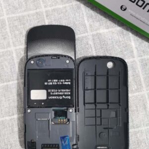 Sony Ericsson W20i / W20 Black GSM Mobile Slide Phone -Unlocked Bundle Description 2*batteries - Image 15