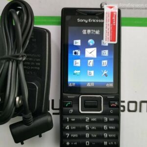 Sony Ericsson Elm J10, J10i, - Metal black / Pink (Unlocked) Cellular Phone Color Pink Battery 2 batteries - Image 2