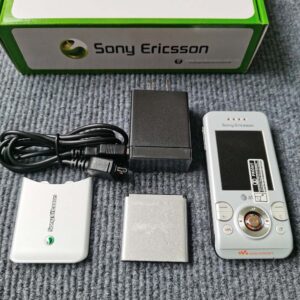 White Sony Ericsson W580i - unlocked 2G netwroks keyboard slide mobile phone - Image 3
