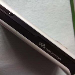 White Sony Ericsson W580i - unlocked 2G netwroks keyboard slide mobile phone - Image 8