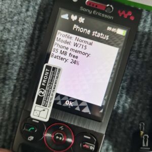 Sony Ericsson W715 - Very Rare - For Collectors - Unlocked Walkmans Slide phone Bundle Description 1*battery Color Black