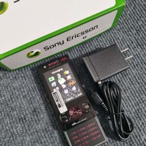 Sony Ericsson W715 - Very Rare - For Collectors - Unlocked Walkmans Slide phone Bundle Description 1*battery Color Black - Image 4