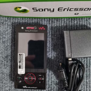 Sony Ericsson W715 - Very Rare - For Collectors - Unlocked Walkmans Slide phone Bundle Description 1*battery Color Black - Image 10