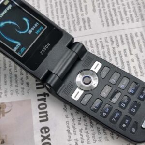 Sony Ericsson Z550 Z550i Z550a Unlocked 2G 25MB 1.3MP Clamshell phone Very Rare battery battery x 1 - Image 5