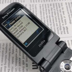 Sony Ericsson Z550 Z550i Z550a Unlocked 2G 25MB 1.3MP Clamshell phone Very Rare battery battery x 1 - Image 7