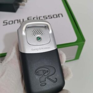 Unlocked Sony Ericsson W300 W300i Radio GSM 2G Bluetooth Keyboard Cellphone Bundle Description 1 battery - Image 10
