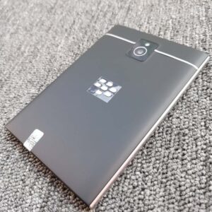 BlackBerry Passport Q30 32GB 13MP QWERTY Keyboard Cellphone SQW100-1 (Sealed) Color White - Image 6