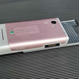 Unlocked - Sony Ericsson T715 - 2G 3G 3MP Keyboard Slider phone fully working battery 1*battery - Image 10
