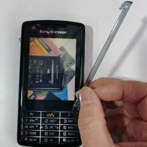 Unlocked Sony Ericsson W960 W960i 8GB 2G/3G Walkman 2.6" Cellphone Works well battery 2 * Batteires