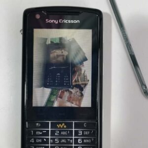 Unlocked Sony Ericsson W960 W960i 8GB 2G/3G Walkman 2.6" Cellphone Works well battery 2 * Batteires - Image 2