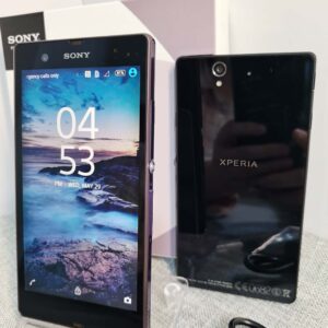 Sony Xperia Z Android 4G 16GB storage, microSDXC Unlocked Smartphone C6603 Color Silver - Image 3