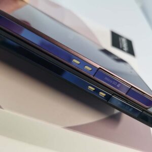 Sony Xperia Z Android 4G 16GB storage, microSDXC Unlocked Smartphone C6603 Color Silver - Image 13
