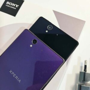 Sony Xperia Z Android 4G 16GB storage, microSDXC Unlocked Smartphone C6603 Color Silver - Image 14