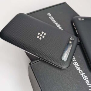 BlackBerry Classic Q20 Black white Unlocked 16GB 4G Smartphone Boxed Color Black - Image 11