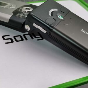 Unlocked Sony Ericsson Z550 Z550i Z550a 2G 25MB Bluetooth 1.3MP Clamshell phone battery batteries x 2 - Image 12
