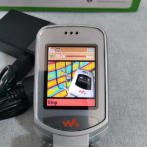 Sony Ericsson W300 W300i Radio GSM Unlocked 2G Bluetooth Cellphone Bundle Description 2 batteries - Image 4
