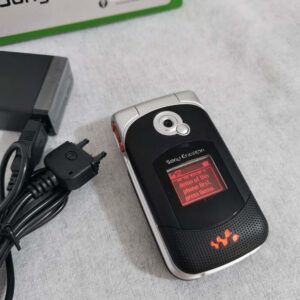Sony Ericsson W300 W300i Radio GSM Unlocked 2G Bluetooth Cellphone Bundle Description 2 batteries - Image 8