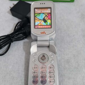 Sony Ericsson W300 W300i Radio GSM Unlocked 2G Bluetooth Cellphone Bundle Description 2 batteries - Image 11