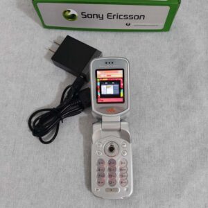 Sony Ericsson W300 W300i Radio GSM Unlocked 2G Bluetooth Cellphone Bundle Description 2 batteries - Image 12