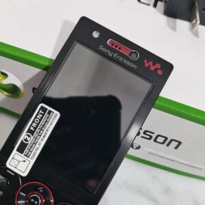 Original Sony Ericsson W715 - GSM / HSPA Walkmans Slide phone good condition Bundle Description 2*batteries Color Black - Image 5