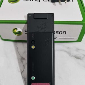 Original Sony Ericsson W715 - GSM / HSPA Walkmans Slide phone good condition Bundle Description 2*batteries Color Black - Image 7