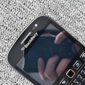 BlackBerry 9720 (Unlocked) 3G WIFI 5MP Camera FM Radio GPS Black/White Cellphone Color White - Image 7