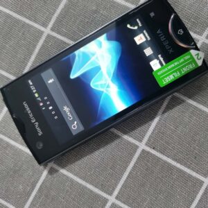 ST18i -Sony Ericsson Xperia ray - Unlocked 3G GSM Smartphone Black Bundle Description 2*batteries - Image 2