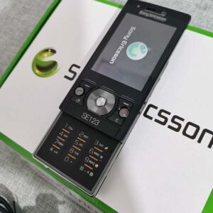Sony Ericsson G705 Bluetooth GPS Unlocked 3G Slider Cellular Phone tested Color Black Battery 2*Battery - Image 4