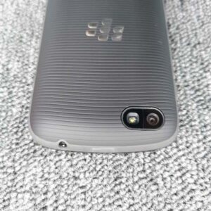 BlackBerry 9720 (Unlocked) 3G WIFI 5MP Camera FM Radio GPS Black/White Cellphone Color White - Image 8