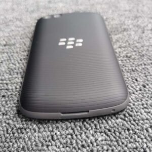 BlackBerry 9720 (Unlocked) 3G WIFI 5MP Camera FM Radio GPS Black/White Cellphone Color White - Image 9