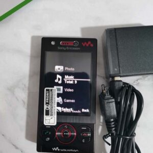 Sony Ericsson W715 Walkman - 3G Silver/Black - Full working Slide phone Color Black battery 1 battery - Image 7