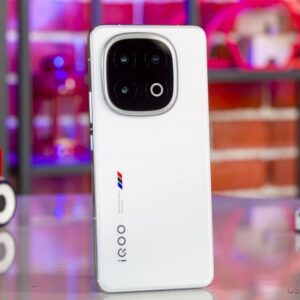 New vivo iQOO 13 Race Track Edition 5G 6.82" 256/512GB/1TB Snapdragon  Android storage 512GB 12GB RAM Colour Alpha (Black) - Image 4