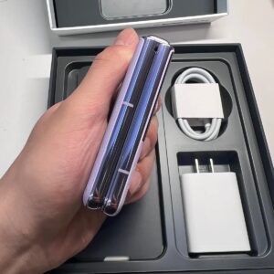 Folding screen vivo X Flip 6.74" 50MP 256/ 512GB Snapdragon CNversion Googleplay   in order Charger Included Yes storage 12GB+256GB