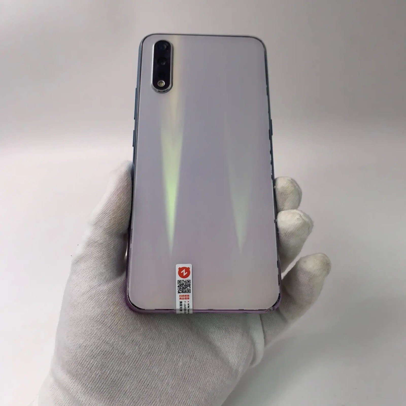 vivo iQOO Neo 855 6.38" 12MP 128GB 256GB Snapdragon 855 Android 9 CN version   in order Charger Included Yes storage 8GB+128GB