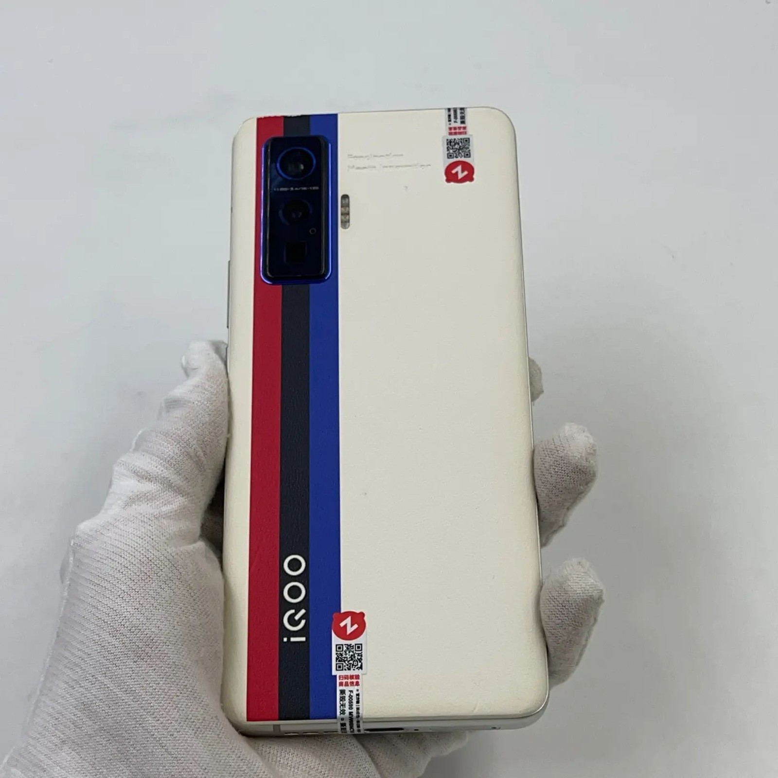 vivo iQOO 5 Pro 6.56" 50MP 256GB Snapdragon 865 5G Android 10 CN version   in order Charger Included Yes storage 12GB+256GB