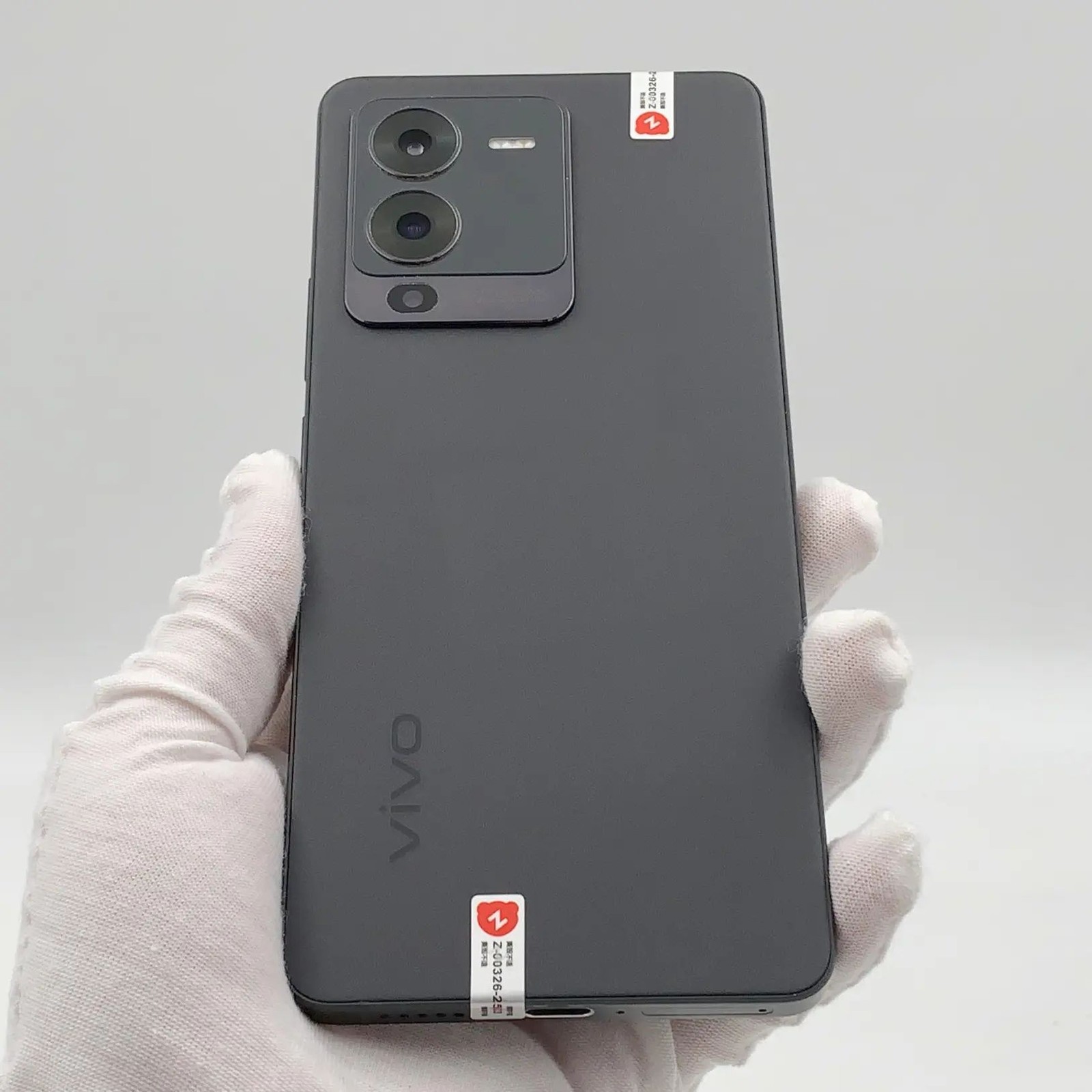 vivo S15 6.62" 64MP 256GB Snapdragon 870 5G Android 12 CN version   in order Charger Included Yes storage 8GB+256GB