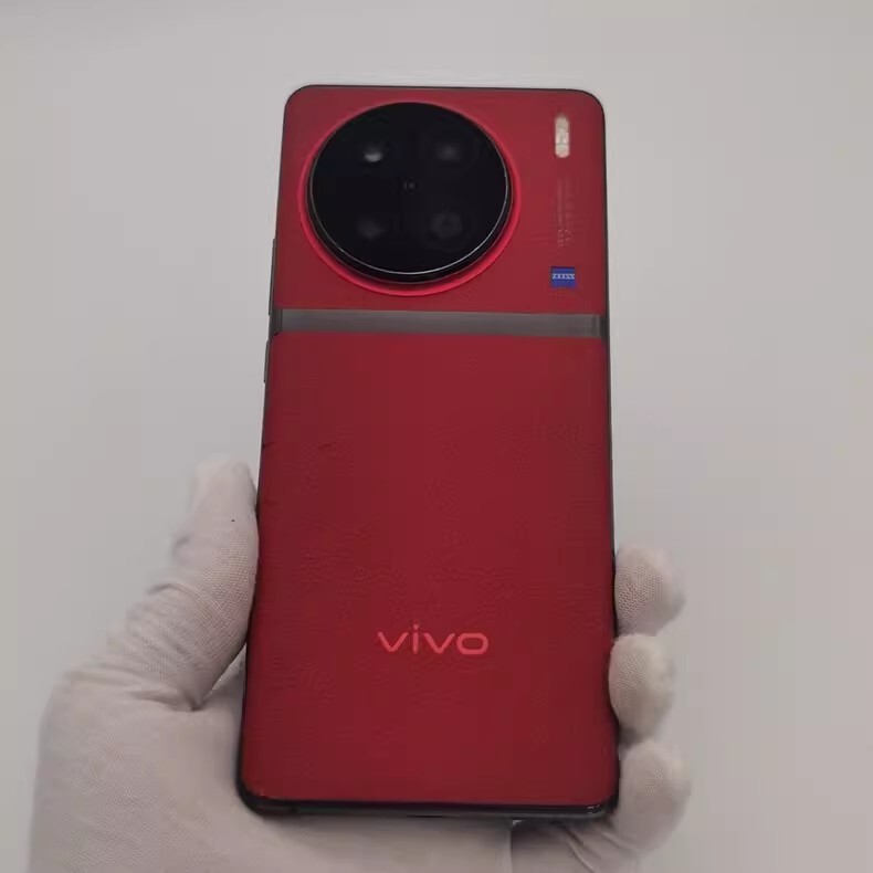 vivo X90 pro 6.78" 50MP 12GB+256GB Dimensity 9200 Android 13 CN version Color please note the color you need Charger Included Yes storage 12GB+256GB