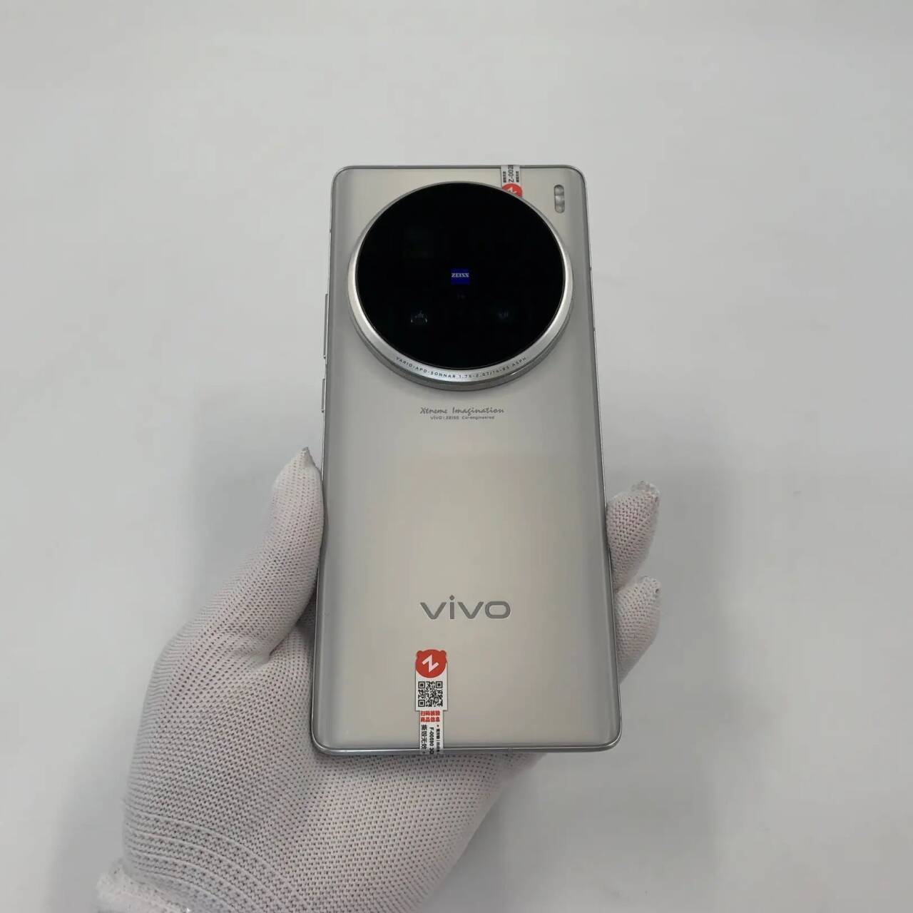 vivivo X100 Ultra 6.78" 200MP 256GB 512GB 1TBSnapdragon 8 Android CN version   in order Charger Included Yes storage 12GB+256GB