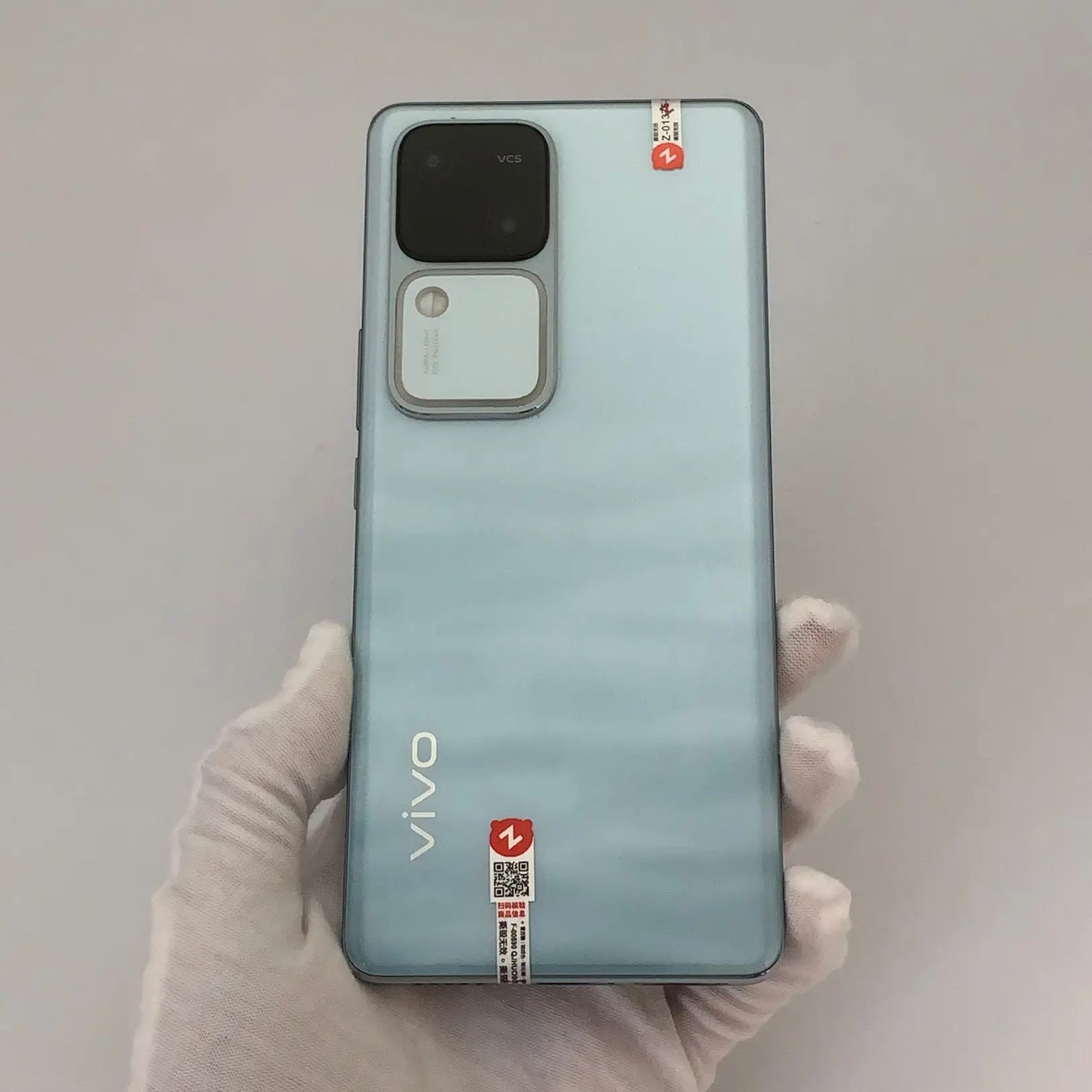 vivo S18 6.78" 50MP 256GB 512GB Snapdragon 7 Gen 3 Android 14 CN version   in order Charger Included Yes storage 8GB+256GB