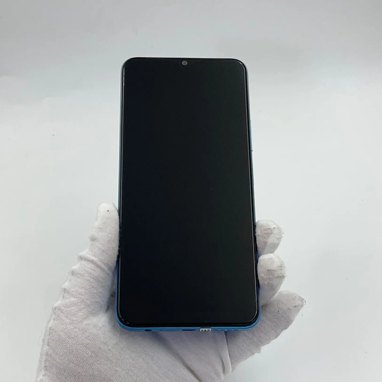 vivo iQOO U5x 6.51" 13MP 128GB Snapdragon 680 4G Android 11 CN version   in order Charger Included Yes storage 8GB+128GB