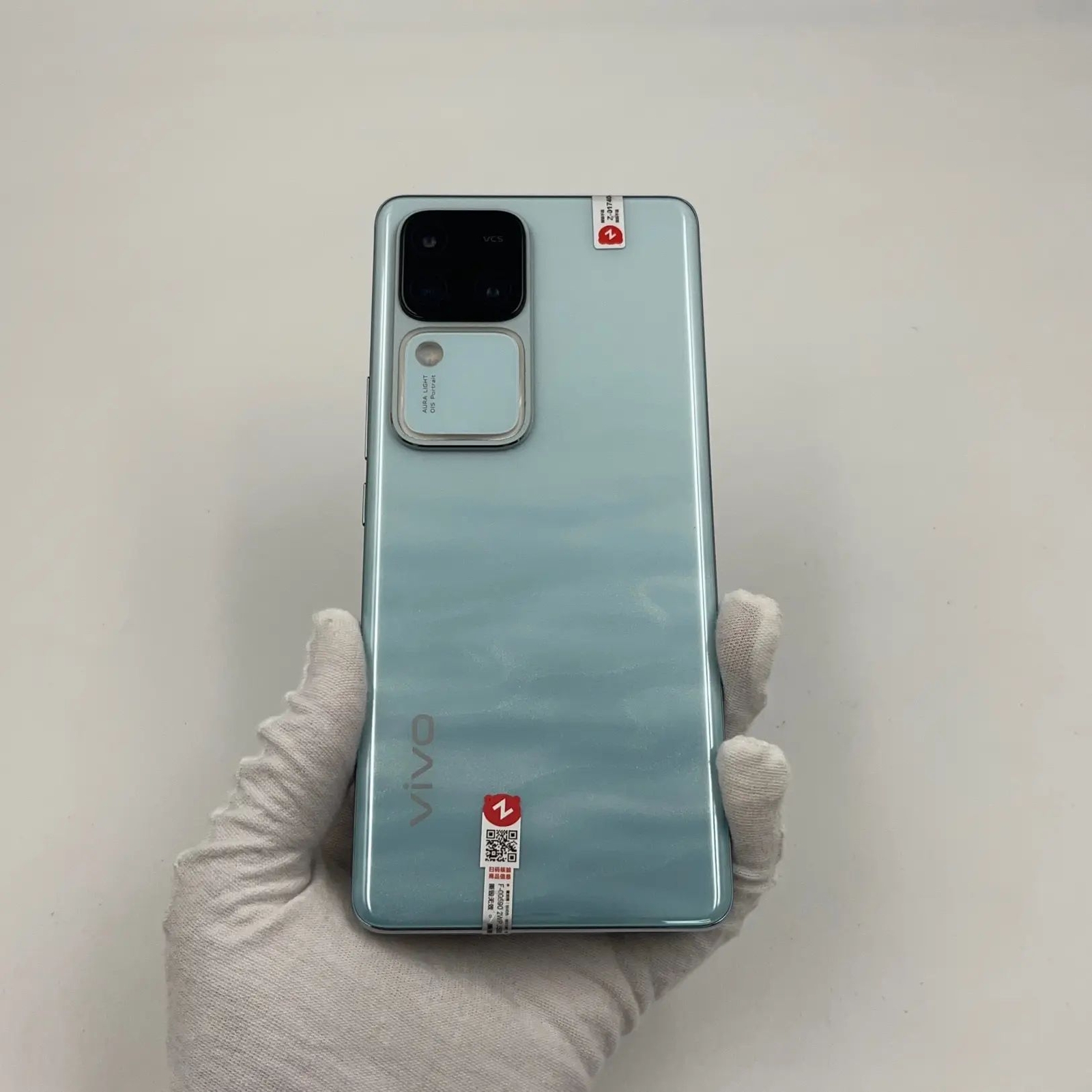 vivo S18 Pro 6.78" 50MP 256GB 512GB Dimensity 9200+ Android 14 CN version   in order Charger Included Yes storage 16GB+512GB