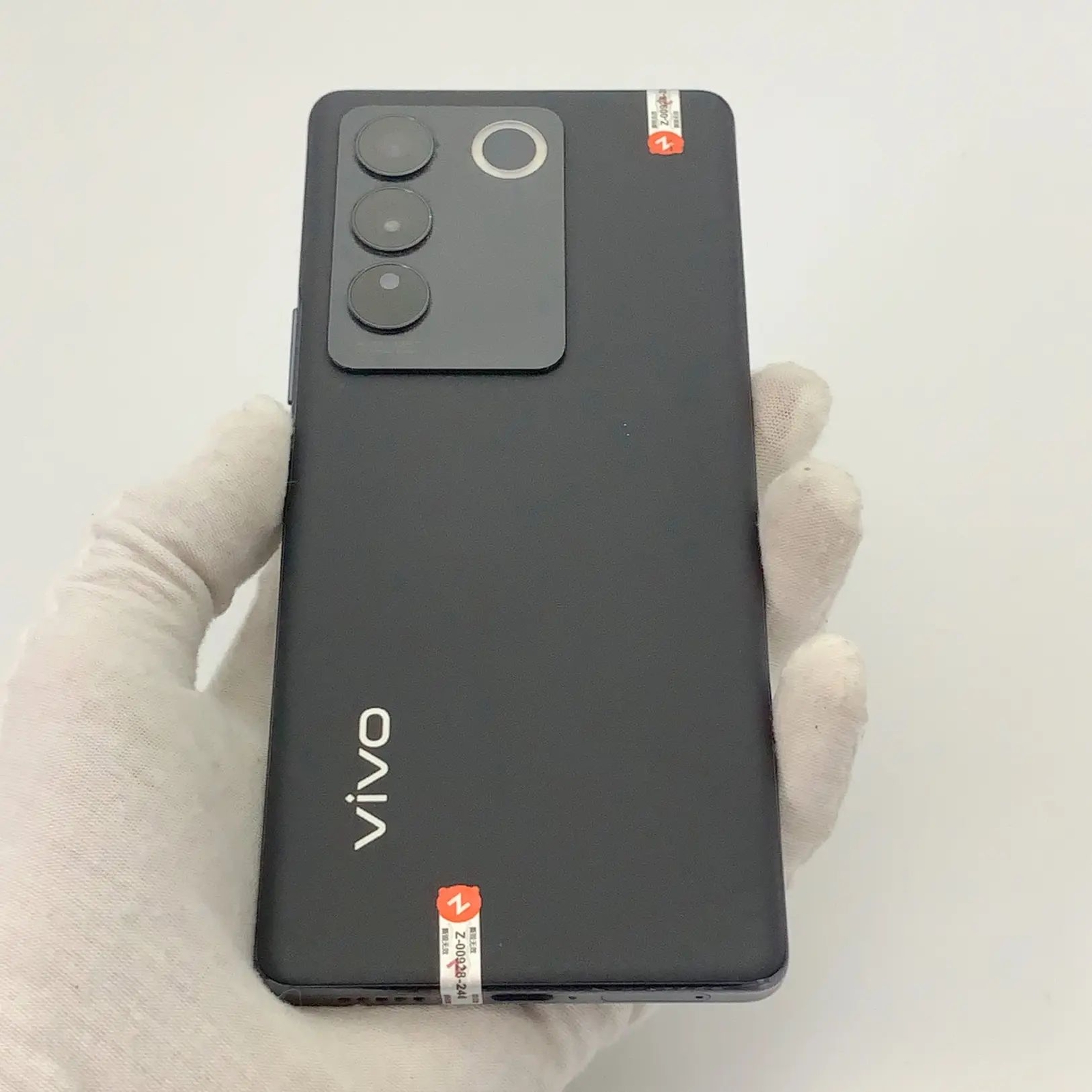 vivo s16 pro 6.78" 50MP 256GB 512GB Dimensity 8200 Android 13 CN version   in order o Charger Included Yes storage 12GB+256GB