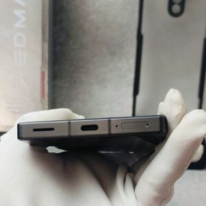 ZTE nubia RedMagic 8 Pro 6.8" 50MP SSnapdragon 8 Gen 2 12+256GB unlocked - Image 3