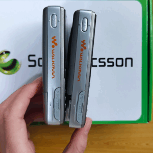 Sony Ericsson W800 W800i (Unlocked) Mobile Phone - Image 4