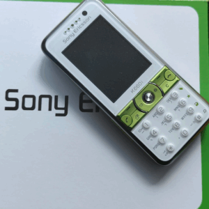 Original Unlocked Sony Ericsson K660 K660i 2G /3G HSDPA 2100 Mobile Phone 32 MB  Battery 1*Battery Color Black