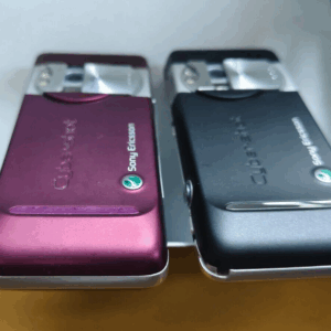Sony Ericsson K550i Very Rare - For Collectors - Unlocked 64 MB  Battery 1*Battery Color Purple - Image 5