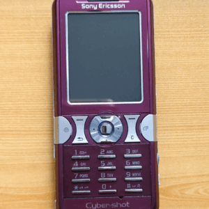 Sony Ericsson K550i Very Rare - For Collectors - Unlocked 64 MB  Battery 1*Battery Color Purple - Image 6