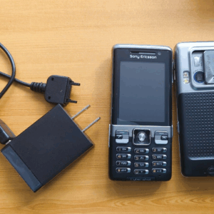 Sony Ericsson C702 Very Rare - For Collectors - Unlocked 150 MB  Color Black - Image 7
