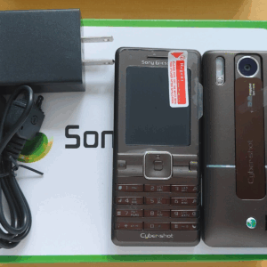 Sony Ericsson Walkman K770i- (Unlocked) 3G Cellular Phone Good for collector Color Brown